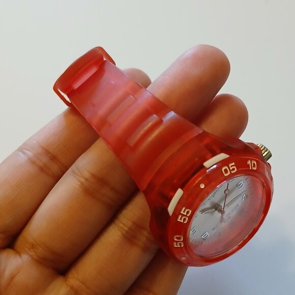 Timex Marathon Ladies Red Analog Watch WR 50M TW5M06500 - Picture 11 of 12